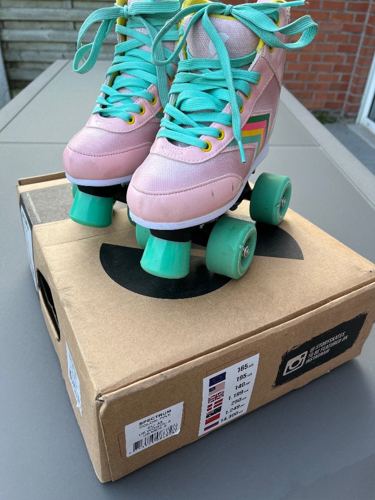 Rolschaatsen Story Spectrum regenboog maat 33, Kinderen en Baby's, Ophalen, Zo goed als nieuw, Kinderen