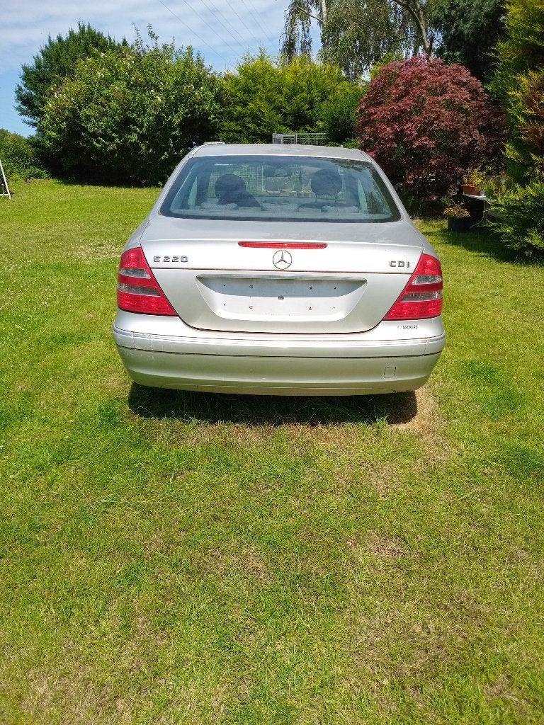 Mercedes E220 CDI, Autos, Argent ou Gris, Achat, Diesel, Automatique