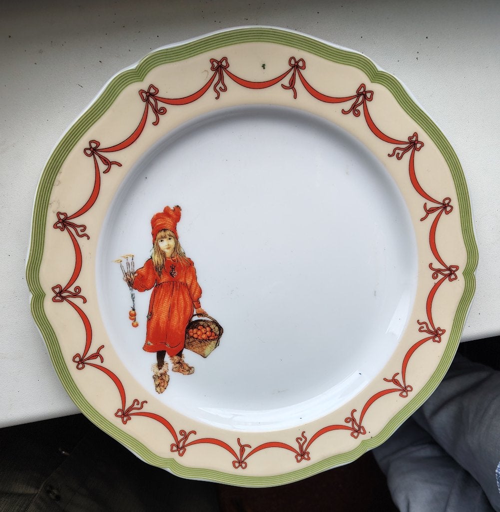 assiette porcelaine Carl Larssons Jul, Enlèvement, Utilisé, Porcelaine, Assiette ou Plat
