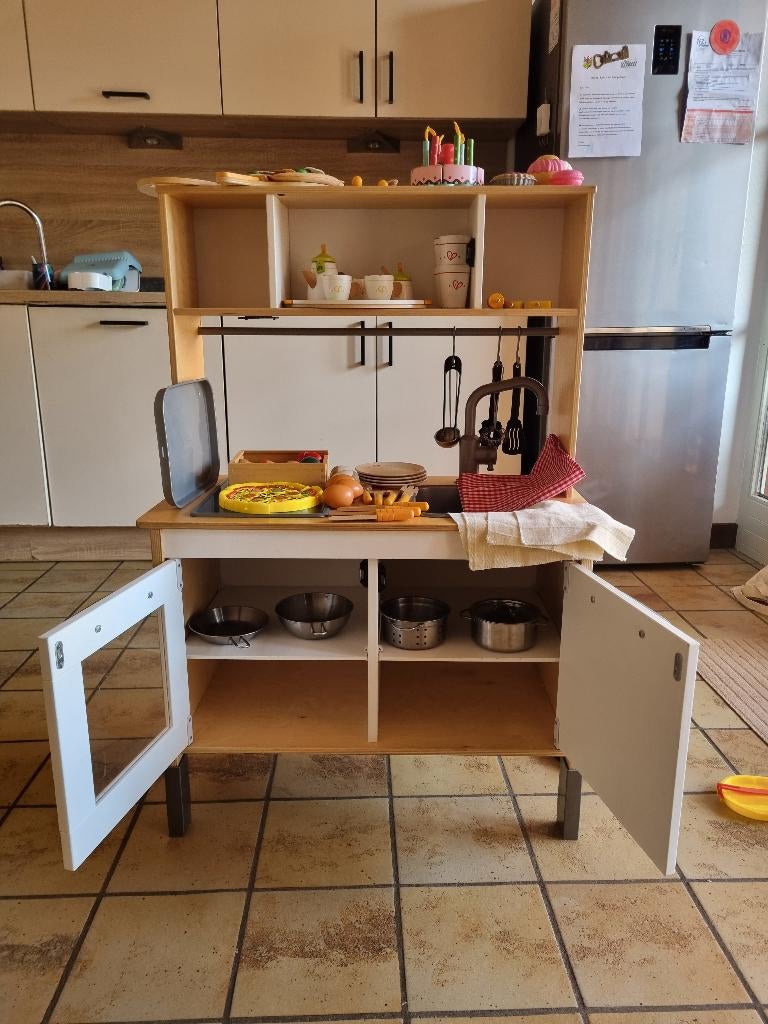 Ikea keukentje met veel accessoires oa hape, Enlèvement, Utilisé