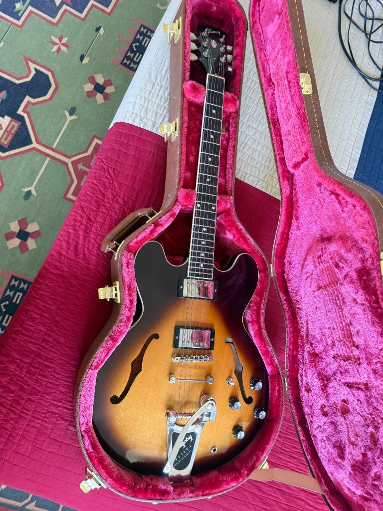 Gibson ES 335 Nashville USA 2021, Enlèvement ou Envoi, Comme neuf, Semi-solid body, Gibson