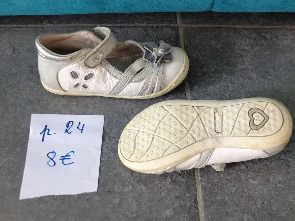 3 paires de ballerines / chaussures pour filles p. 24 27 30, Ophalen of Verzenden, Gebruikt, Meisje, Schoenen