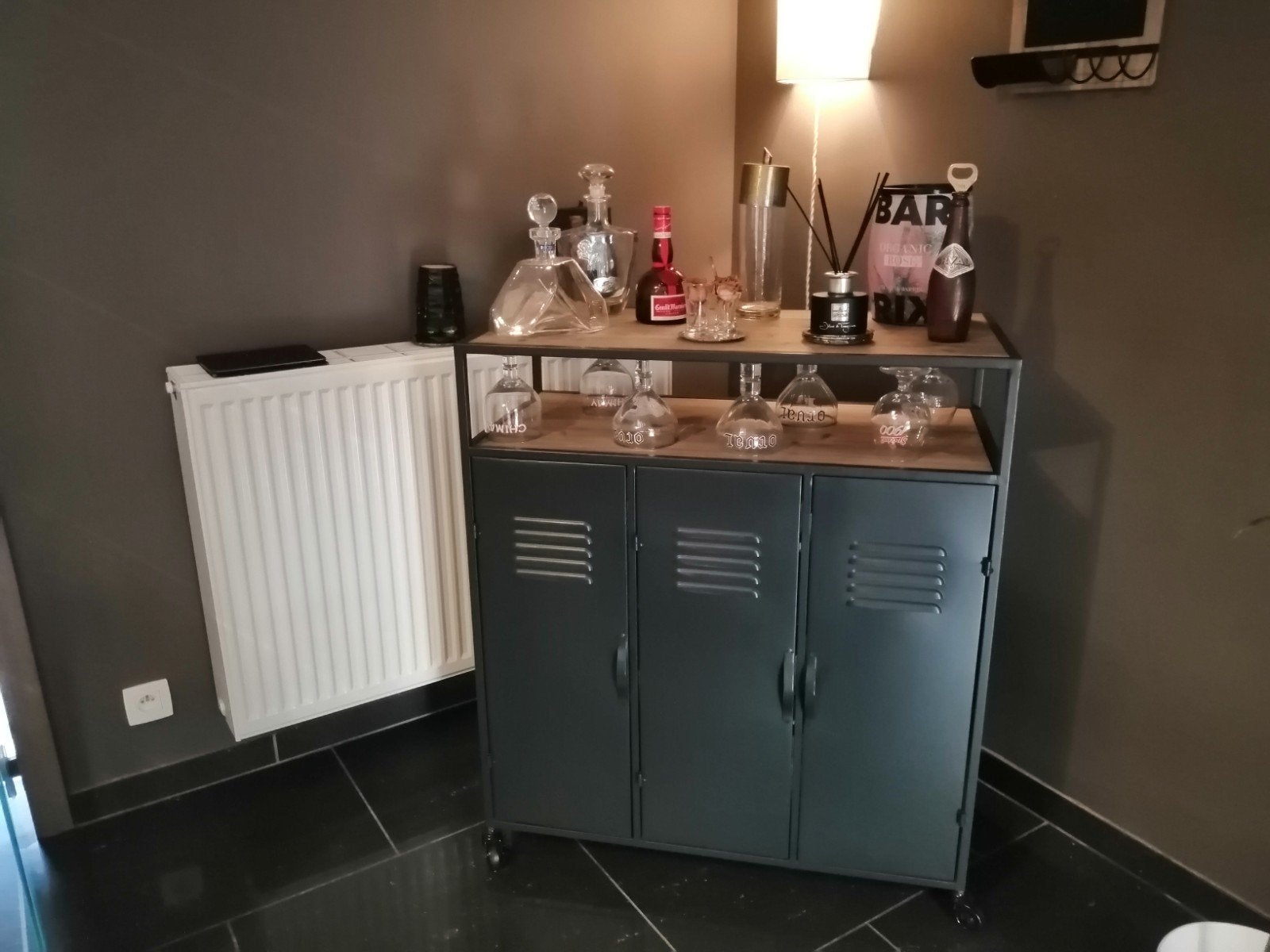 meuble bar industriel, Avec porte(s), 25 à 50 cm, Comme neuf, Enlèvement