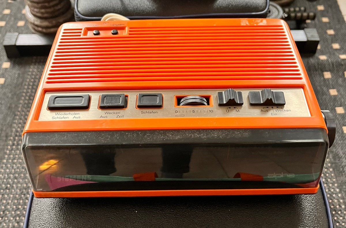 Vintage Wekkerradio SIEMENS Alpha Retro Oranje Jaren 70, Enlèvement, Comme neuf