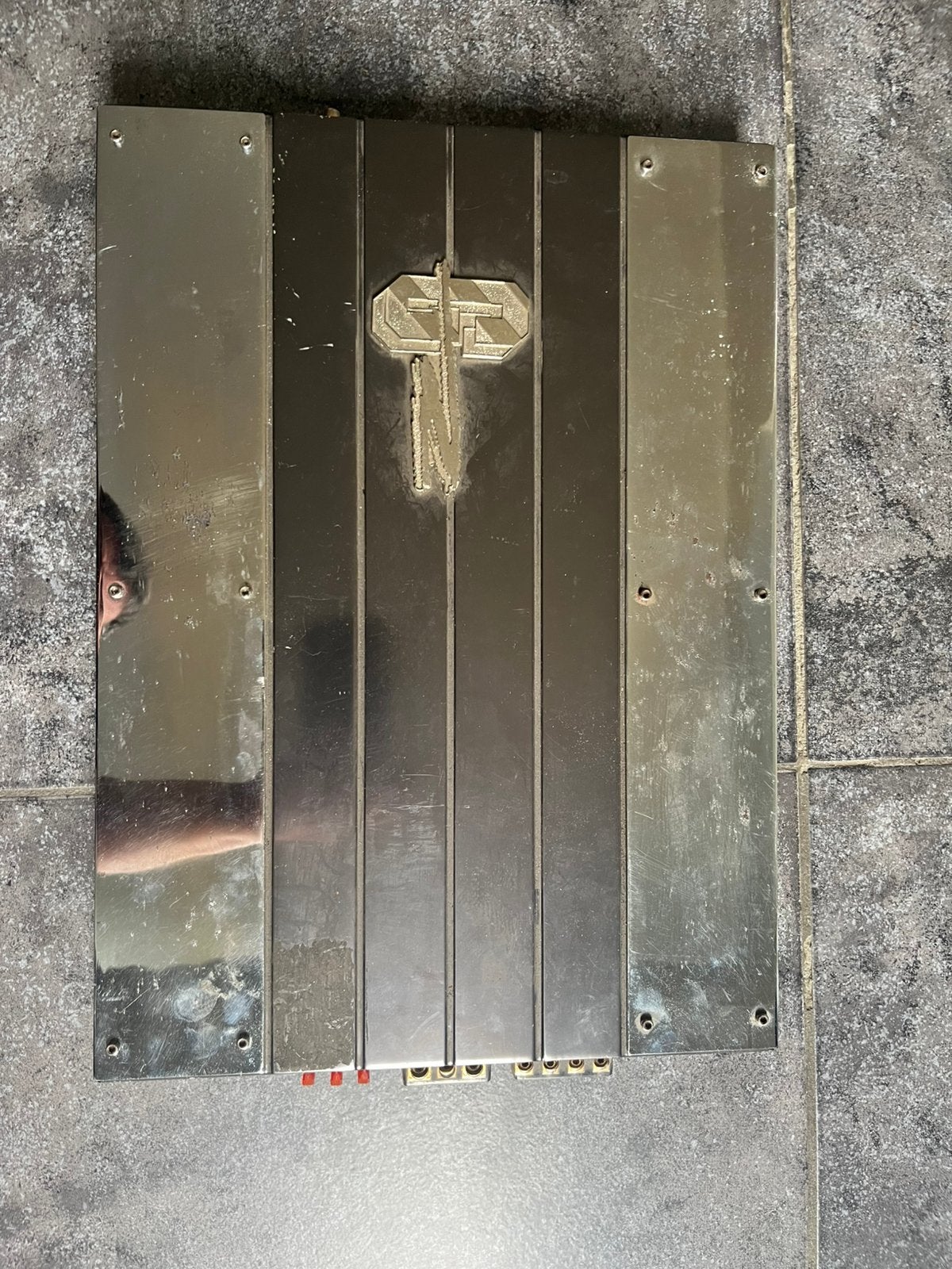 Versterker - Ground Zero Hydrogen GZHA 2350X (900W), Ophalen