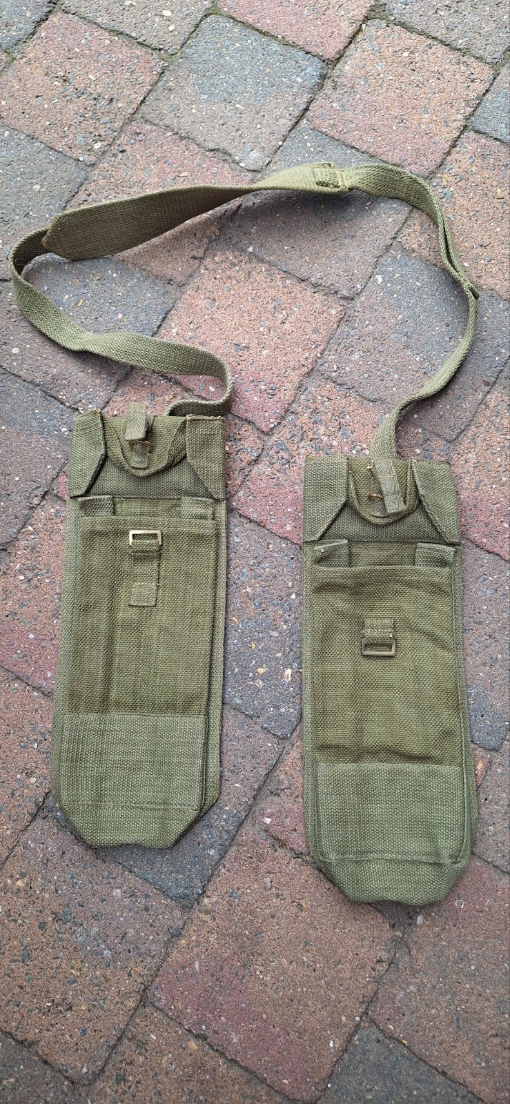 Pouch FNZM, Enlèvement
