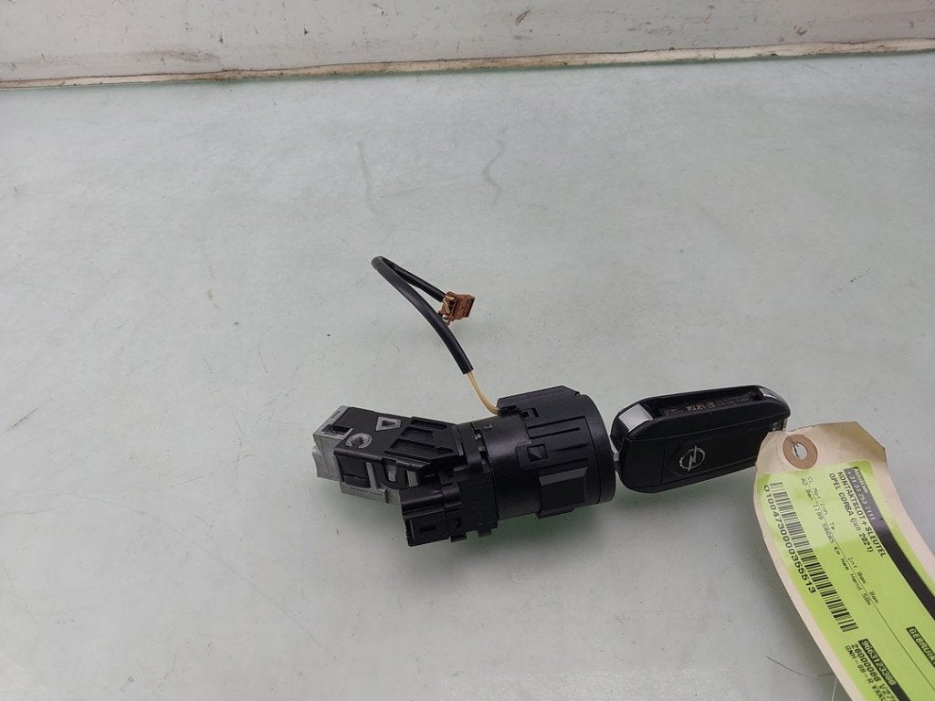 NEIMAN / COMMUTATEUR D ALLUMAGE + CLEF (|1608682880|16170212, Opel, Opel Automobile GmbH, Utilisé, Kontakt-opel@opel.com