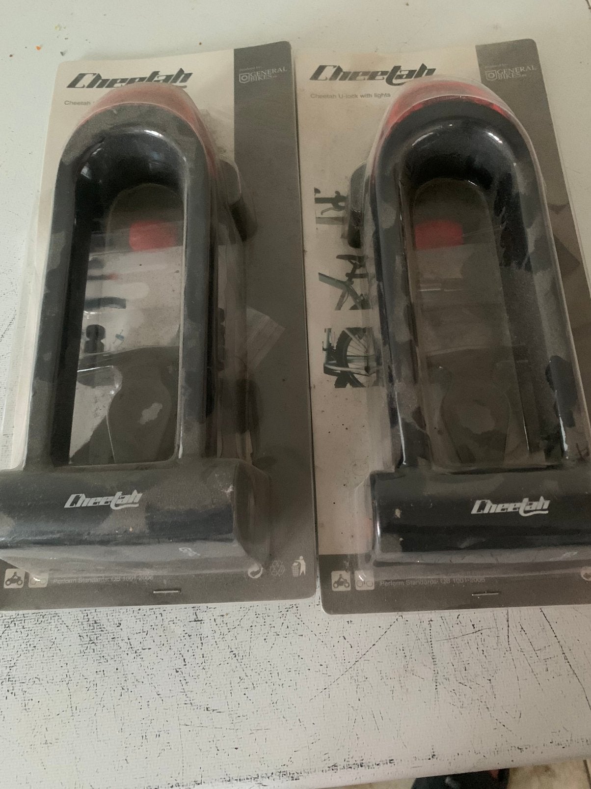 Nog nooit gebruikt zo nieuw als iets, Motos, Accessoires | Cadenas, Enlèvement ou Envoi, Comme neuf