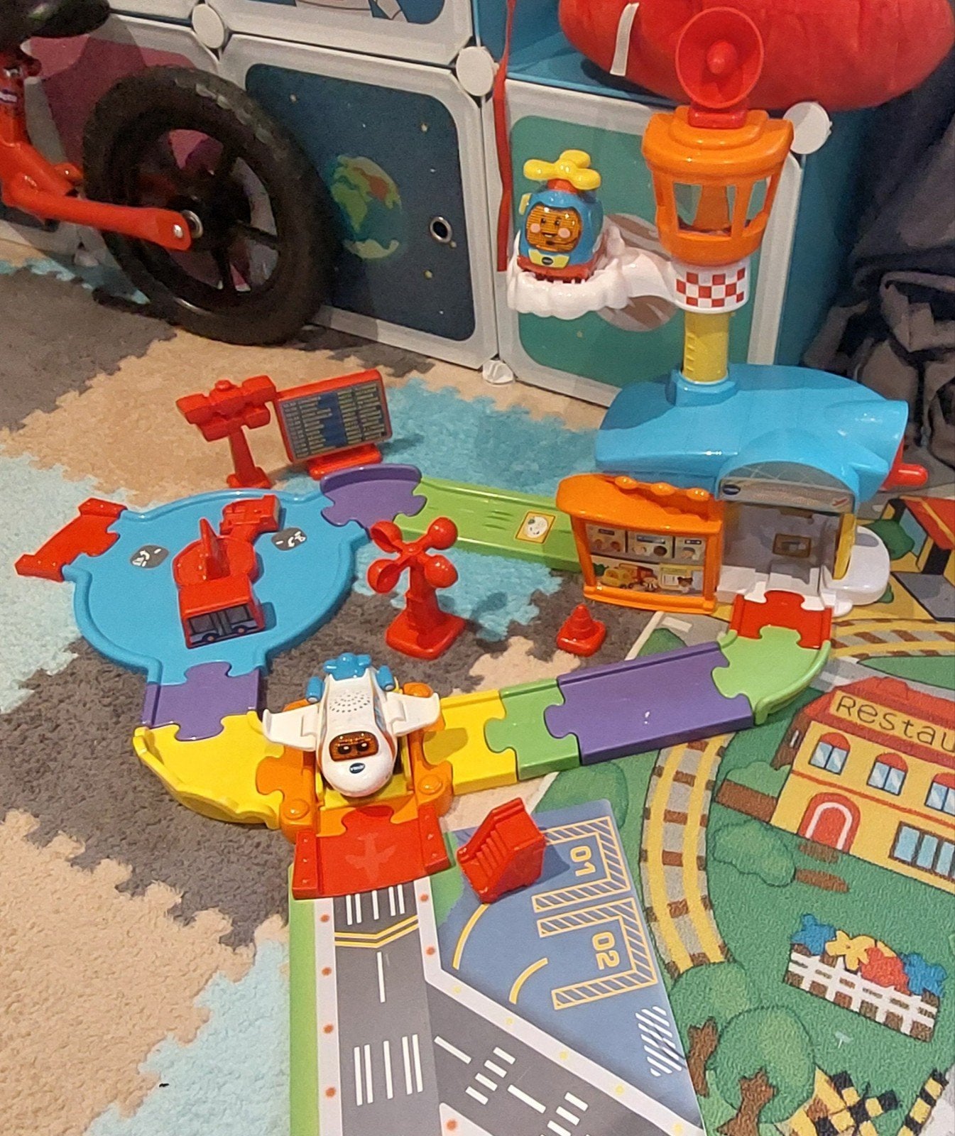 VTech Tut Tut Bolides Mon premier aéroport super décollage, Enlèvement, Utilisé, 2 à 4 ans