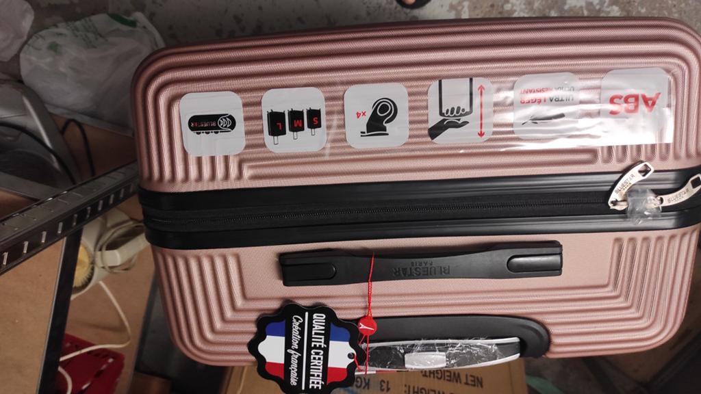 Valise Bluestar Paris modèle London Rose doré neuve, Neuf, 35 à 45 cm, Roulettes, Plastique dur