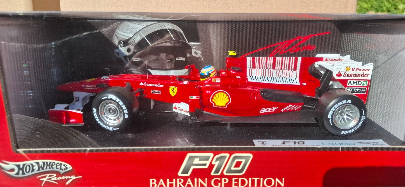 1/18 Hot Wheels Ferrari F10 #8 F. Alonso    GP Bahrein 2010, Hobby en Vrije tijd, Ophalen of Verzenden, Nieuw, Auto, Hot Wheels