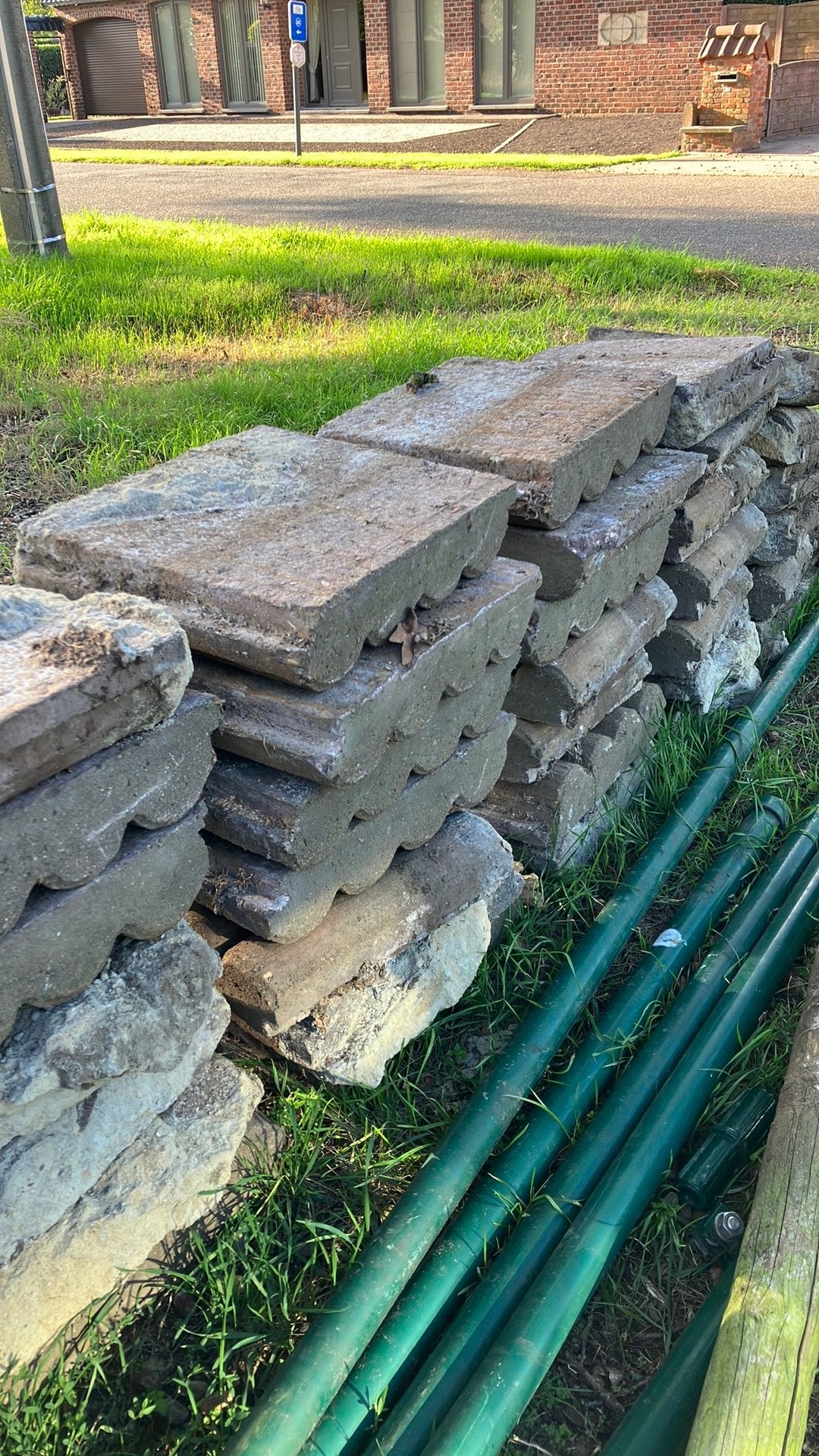 Betonplaatjes, Ophalen, Zo goed als nieuw