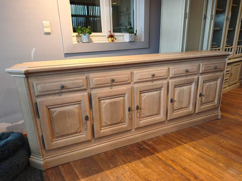 Eiken dressoir, Ophalen