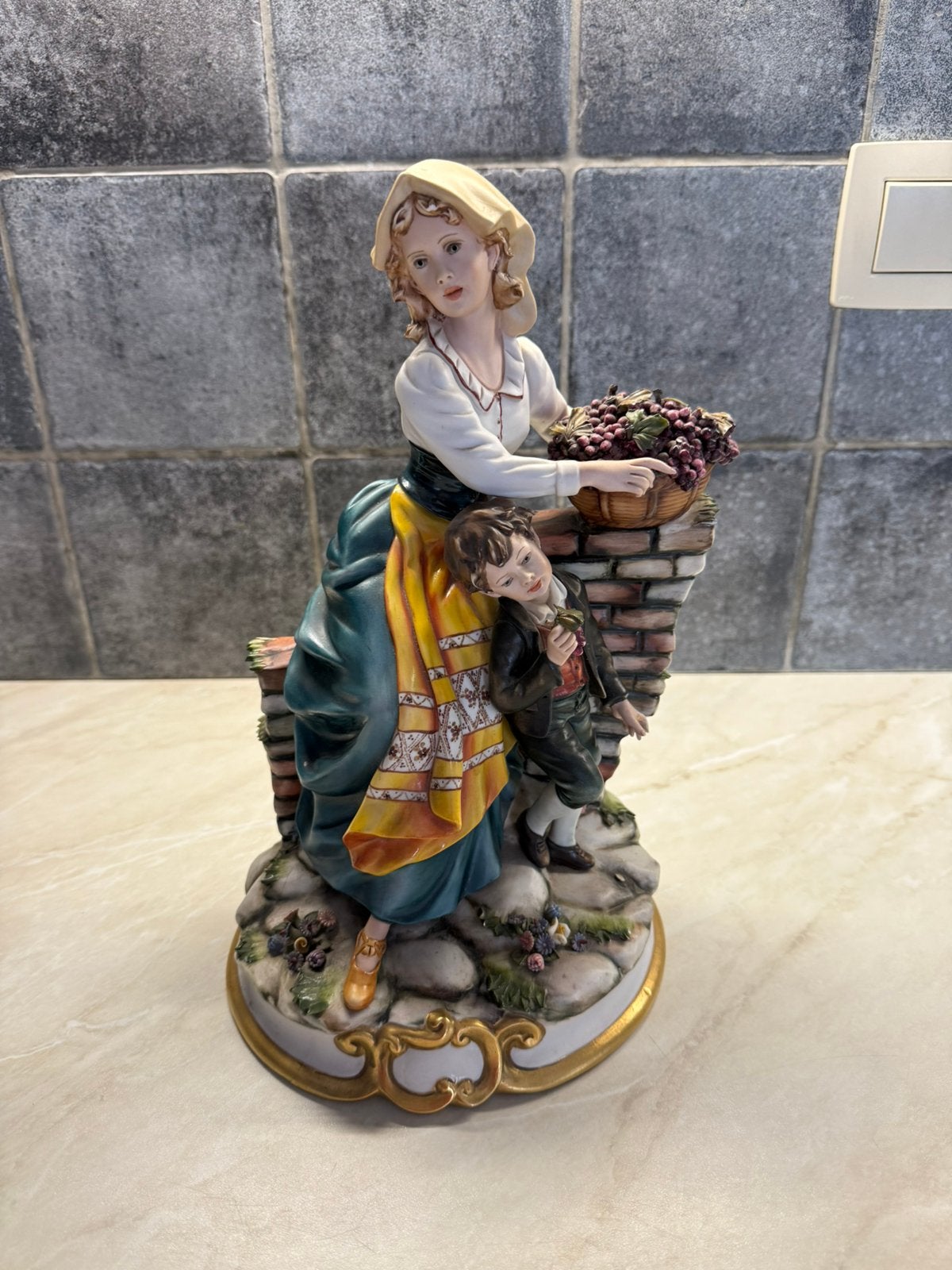 Sculpture, Enlèvement, Scène