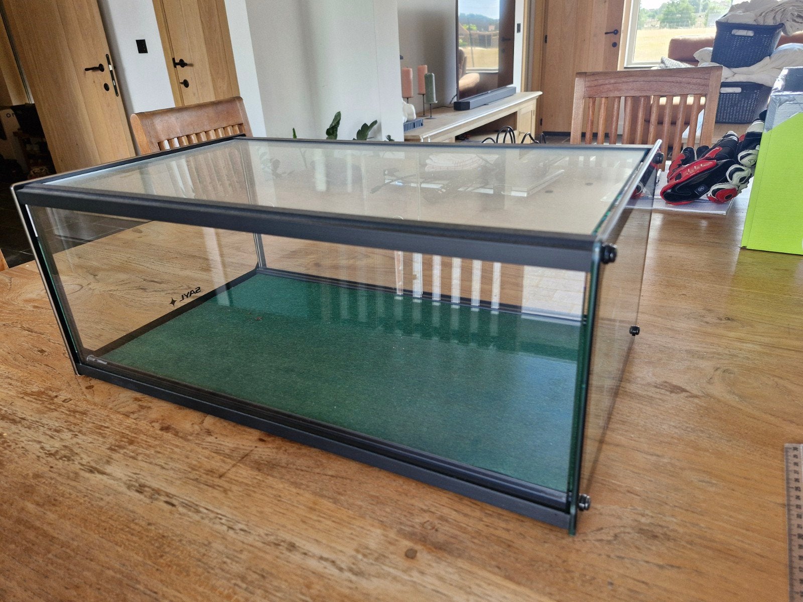 glazen vitrine / etalage, Ophalen