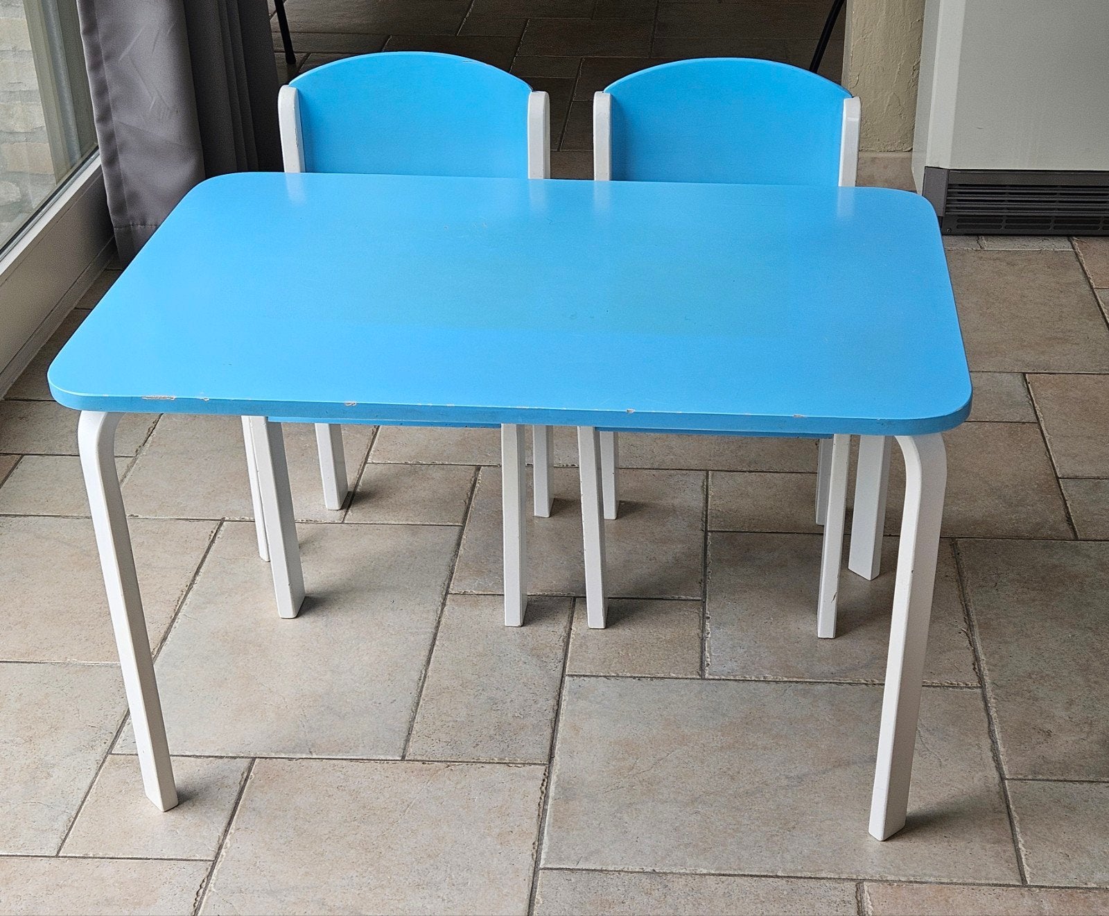 kindertafel met stoelen, Kinderen en Baby's, Ophalen, Zo goed als nieuw, Tafel(s) en Stoel(en)