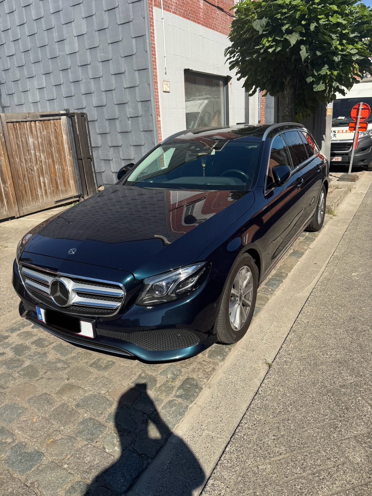 MERCEDES E220 D EURO6 FULL OPTIES, Auto's, Automaat, Achterwielaandrijving, 5 deurs, Particulier