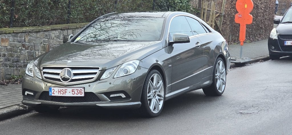 Mercedes e 350, Auto's, Automaat, Achterwielaandrijving, 170 g/km, Beige