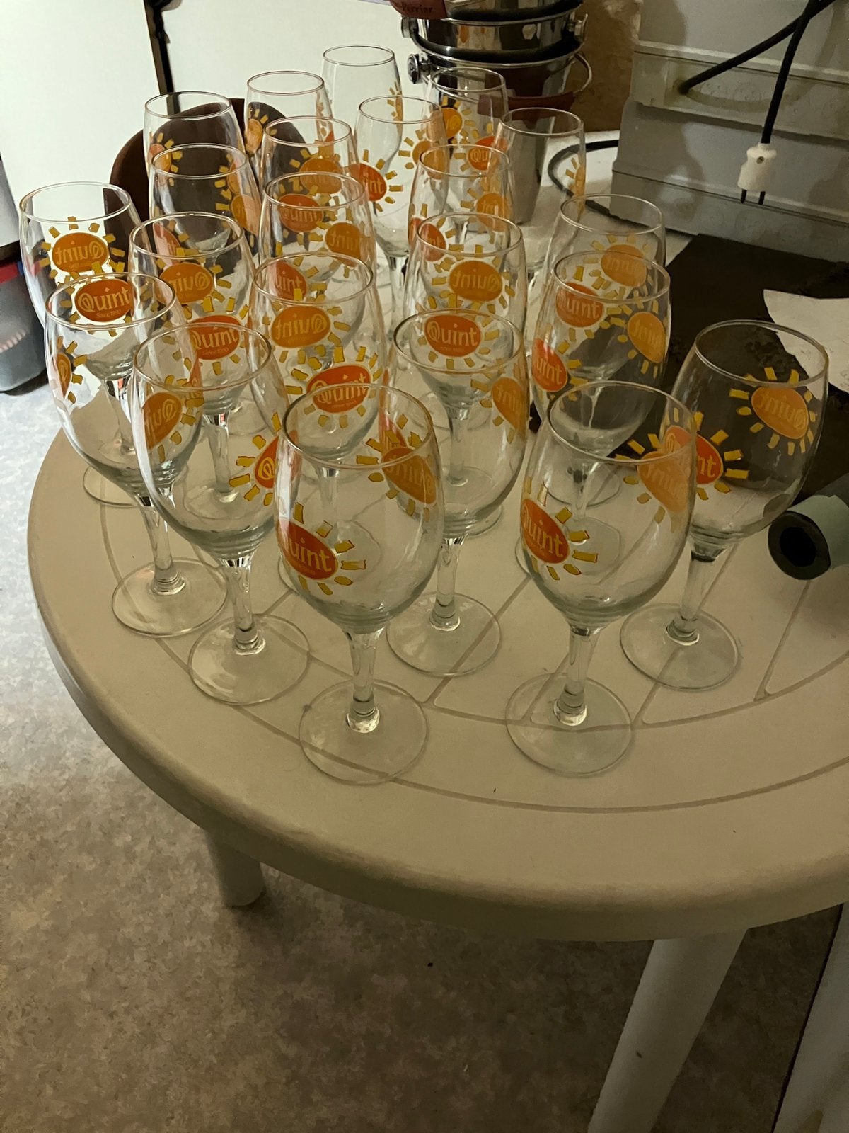 Sangria glazen op hoge voet 22 in totaal, Verzamelen, Ophalen, Zo goed als nieuw