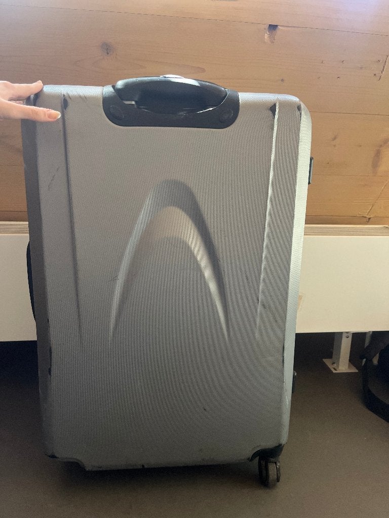 Valise grise platinium, Bijoux, Sacs & Beauté, Plastique dur, Enlèvement, Utilisé, 55 cm ou plus