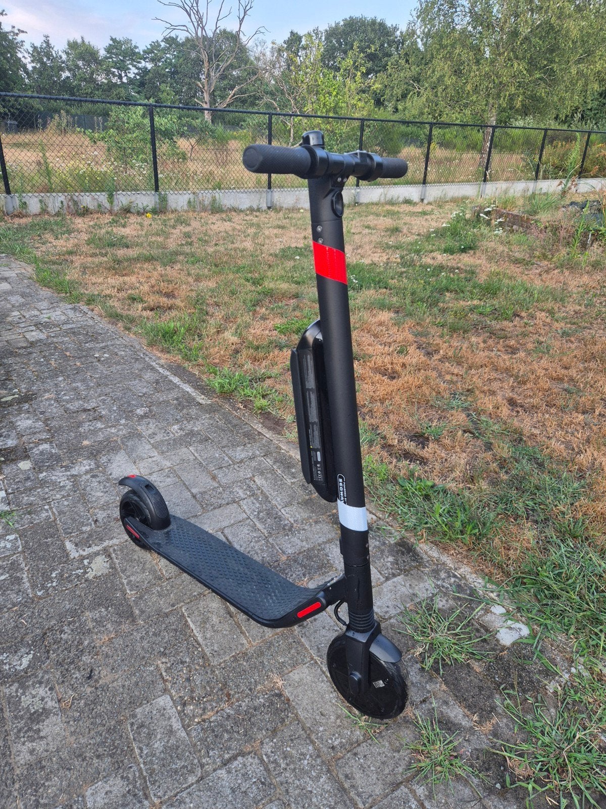 Segway Ninebot, max 30km/u, met APP, slechts 149km gereden!, Enlèvement, Utilisé, Step électrique (E-scooter), Segway ninebot