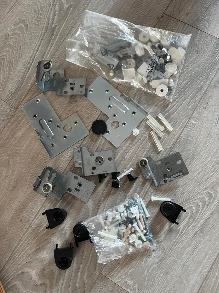A donner pièces meubles IKEA, Enlèvement, Comme neuf