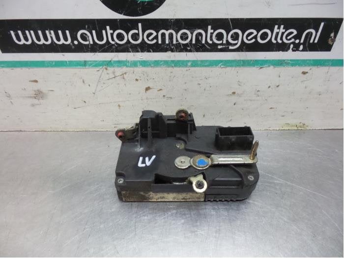 Serrure portière mécanique 2portes gauche d'un Peugeot Exp, -, 3 mois de garantie, Utilisé, -