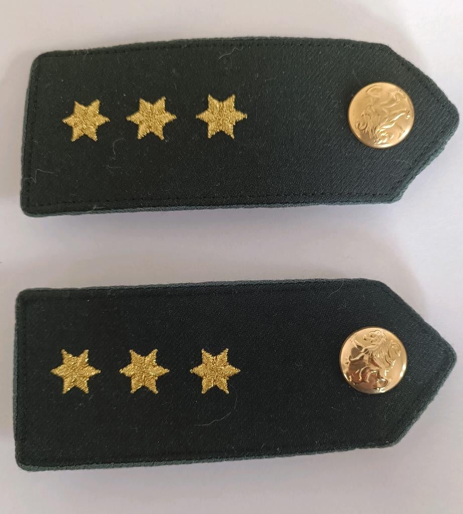 Grades de capitaine armée belge., Collections, Objets militaires | Général