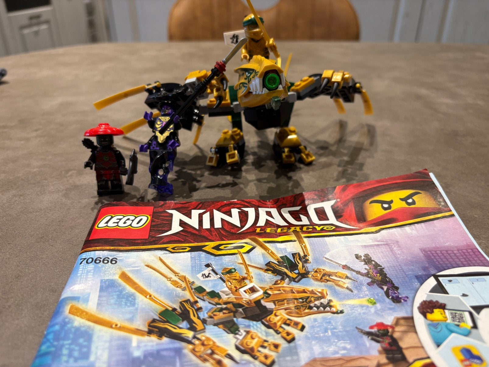 Lego Ninjago Legacy 70666, Lego, Comme neuf, Enlèvement, Complet
