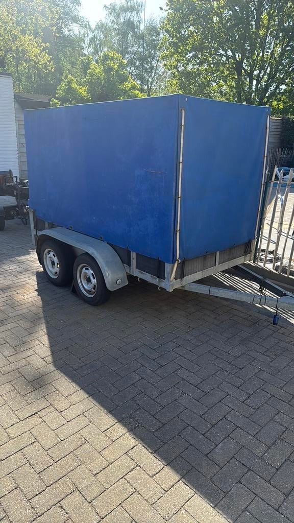 Gesloten aanhangwagen, Ophalen, Gebruikt