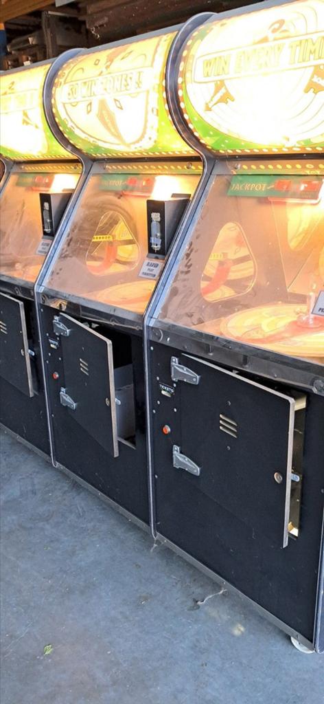 2x toestellen uit kermis/speelhal, Verzamelen, Automaten | Gokkasten en Fruitautomaten, Ophalen