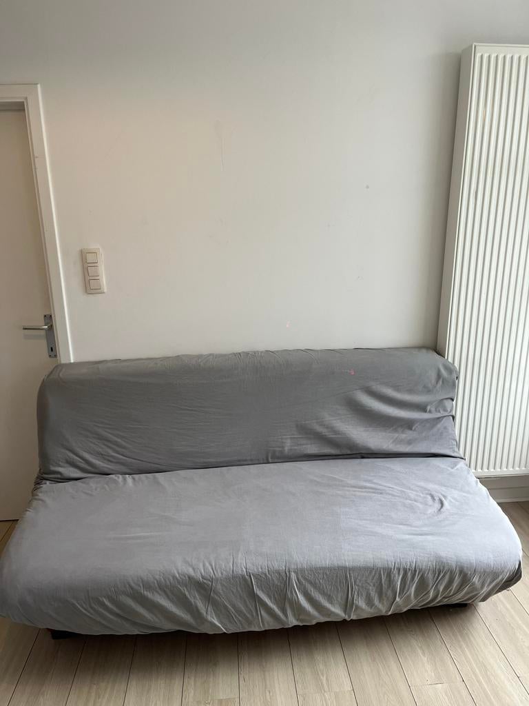 Canape-lit cassé — broken sofa, Enlèvement, Utilisé, Rouge, 160 cm