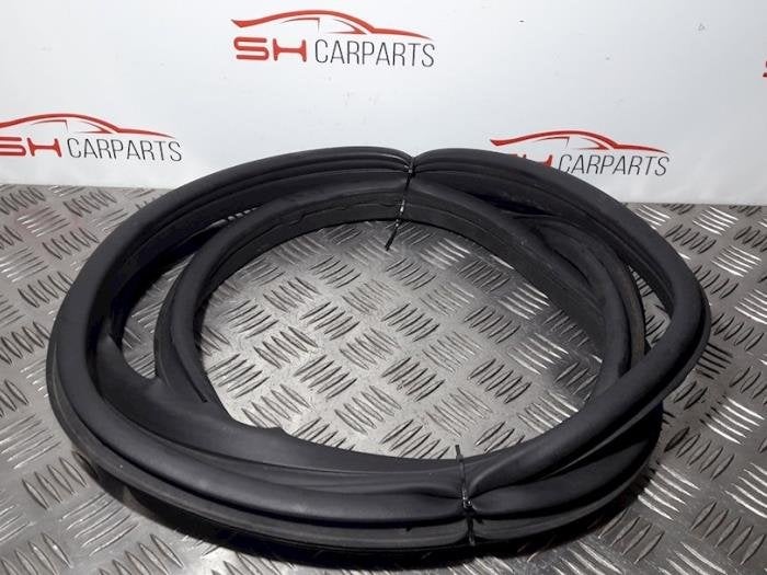 Portierrubber 4Deurs rechts-achter van een Opel Astra, Gebruikt, -, -, Opel