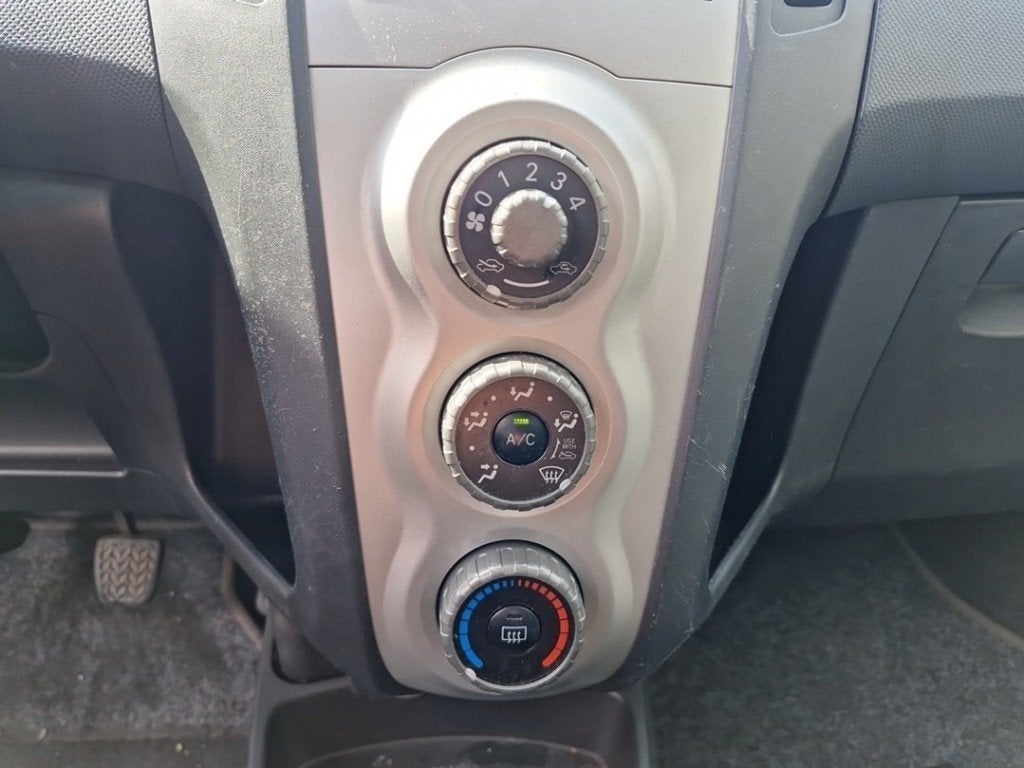 BEDIENINGSPANEEL VERWARMING Toyota Yaris II (P9), Gebruikt, Kundenbetreuung@toyota.de, Toyota, Toyota-Allee 2
50858  Köln, DE