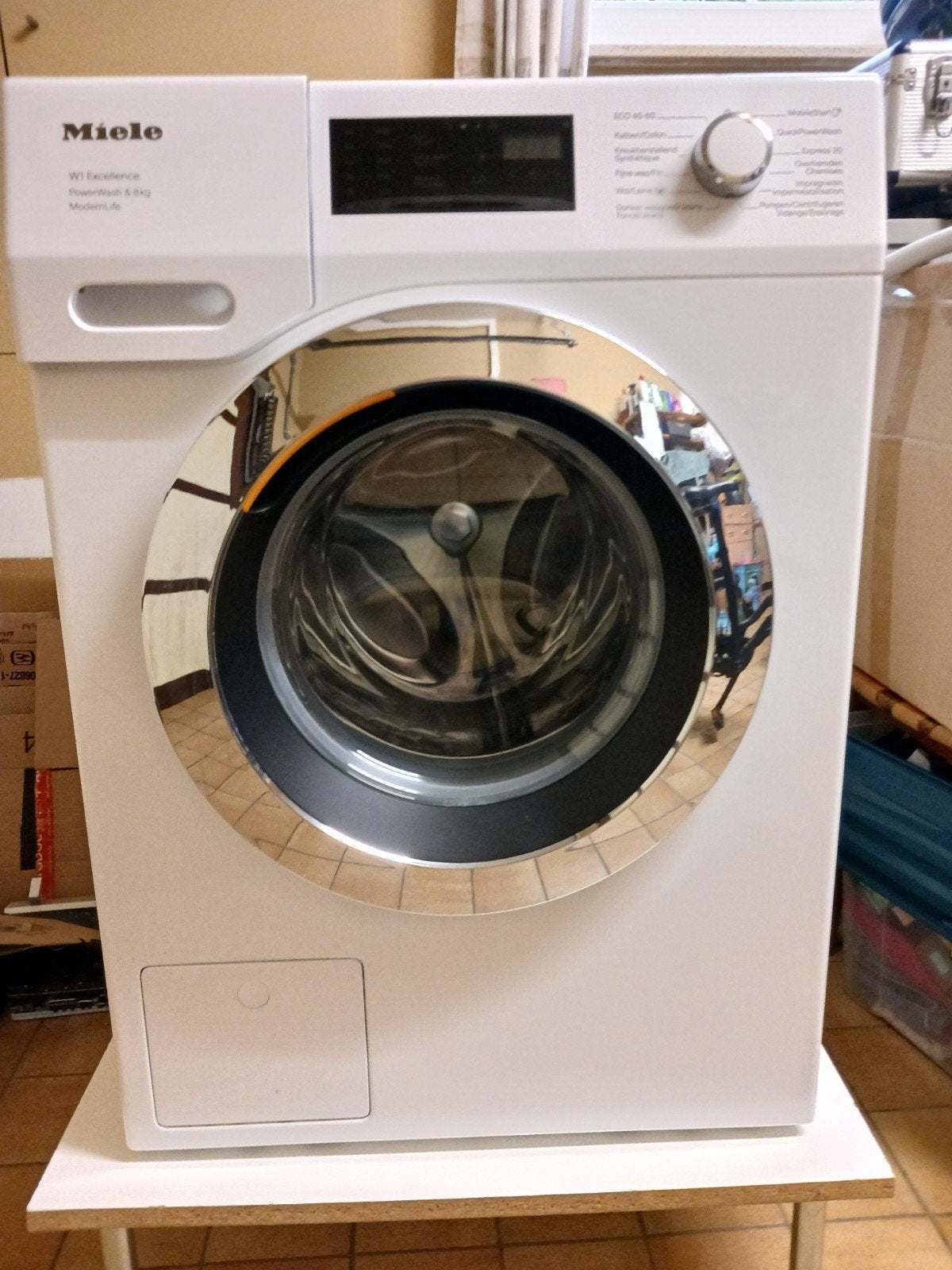 Machine à laver Miele W1 Excellence (WEF375WPS), Electroménager, Classe énergétique A ou plus économe, 85 à 90 cm, Chargeur frontal