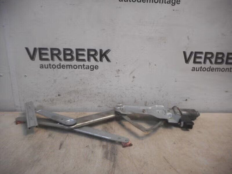RAAMMECHANIEK ELEK LINKS Opel Astra G (F07) (brose-10085-a), Bahnhofsplatz 65423 Rüsselsheim am Main, DE, Enlèvement ou Envoi