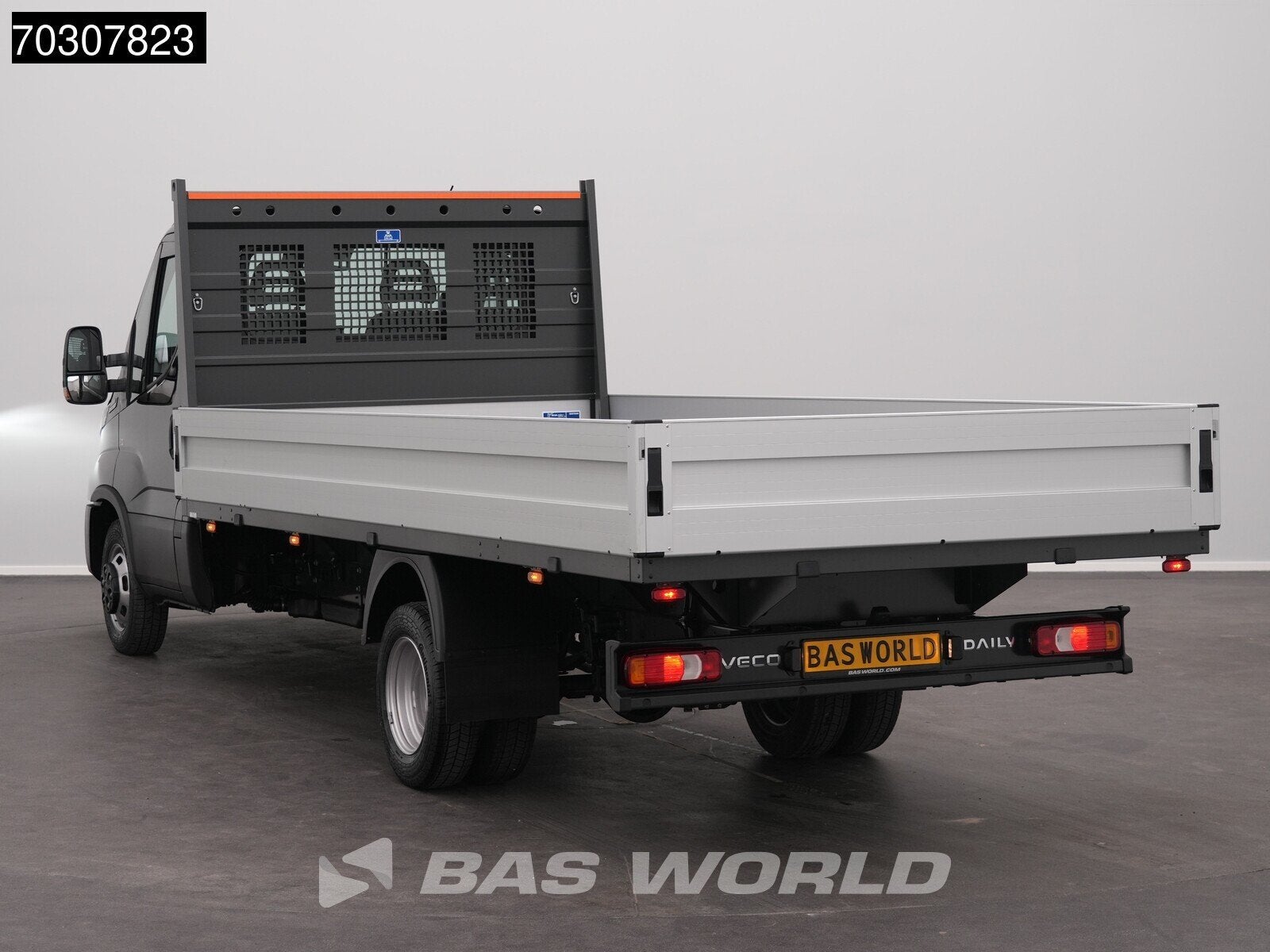 Iveco Daily 35C21 3.0L Automaat Dubbellucht 210PK Open Laadb, Auto's, Stof, Euro 6, 4 cilinders, Iveco