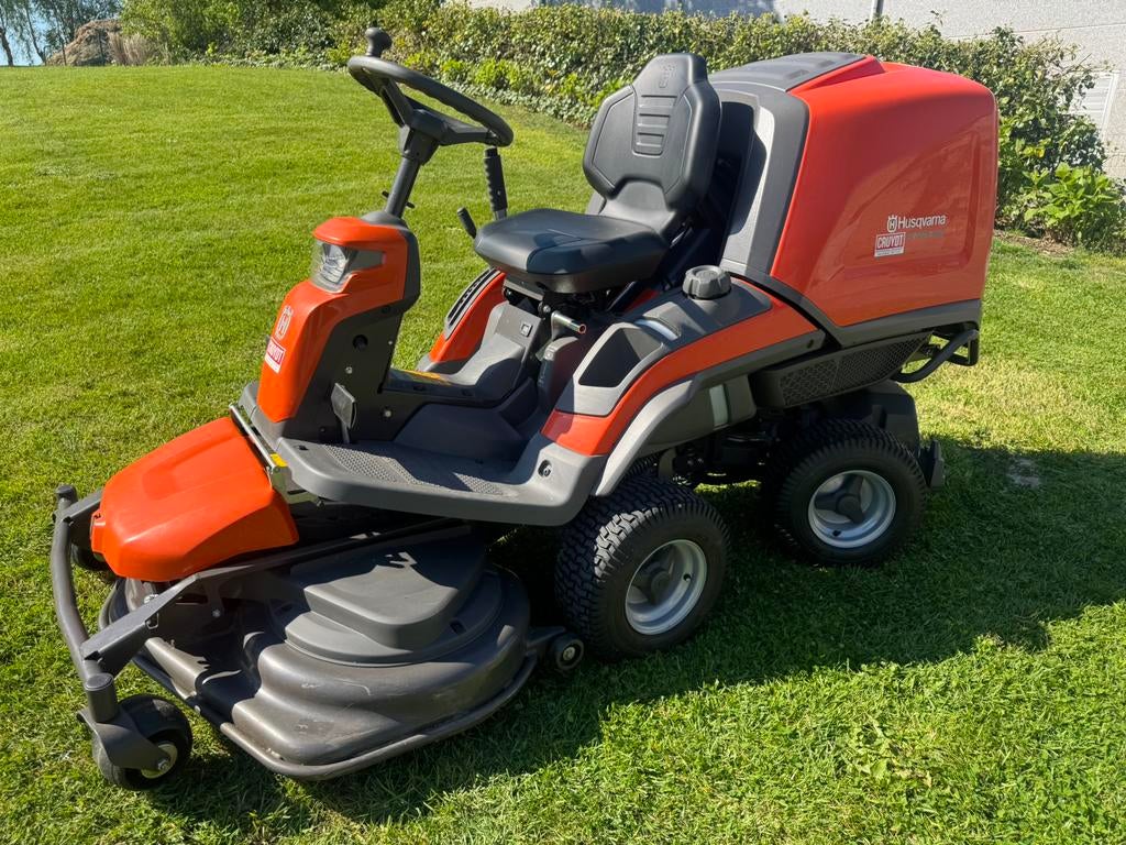 Husqvarna RC 320Ts Awd combi 112 cm, Enlèvement, Comme neuf, Fonction de mulching, 90 à 120 cm