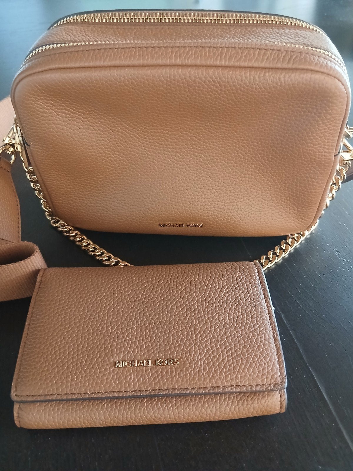 schoudertas en portefeuille van Michael Kors, Handtassen en Accessoires, Portemonnees, Ophalen of Verzenden