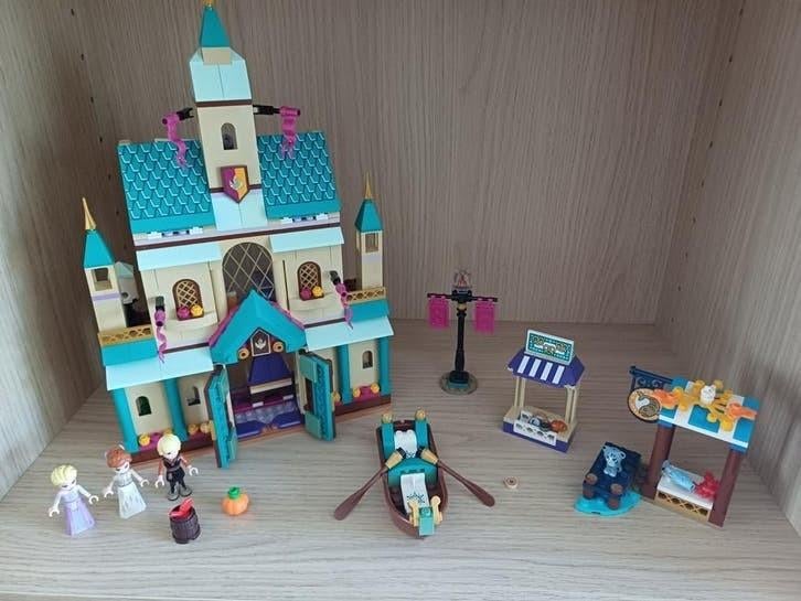 Lego Disney set Frozen 2 kasteeldorp Arendelle 41167 +5 jaar, Enlèvement ou Envoi, Ensemble complet, Lego