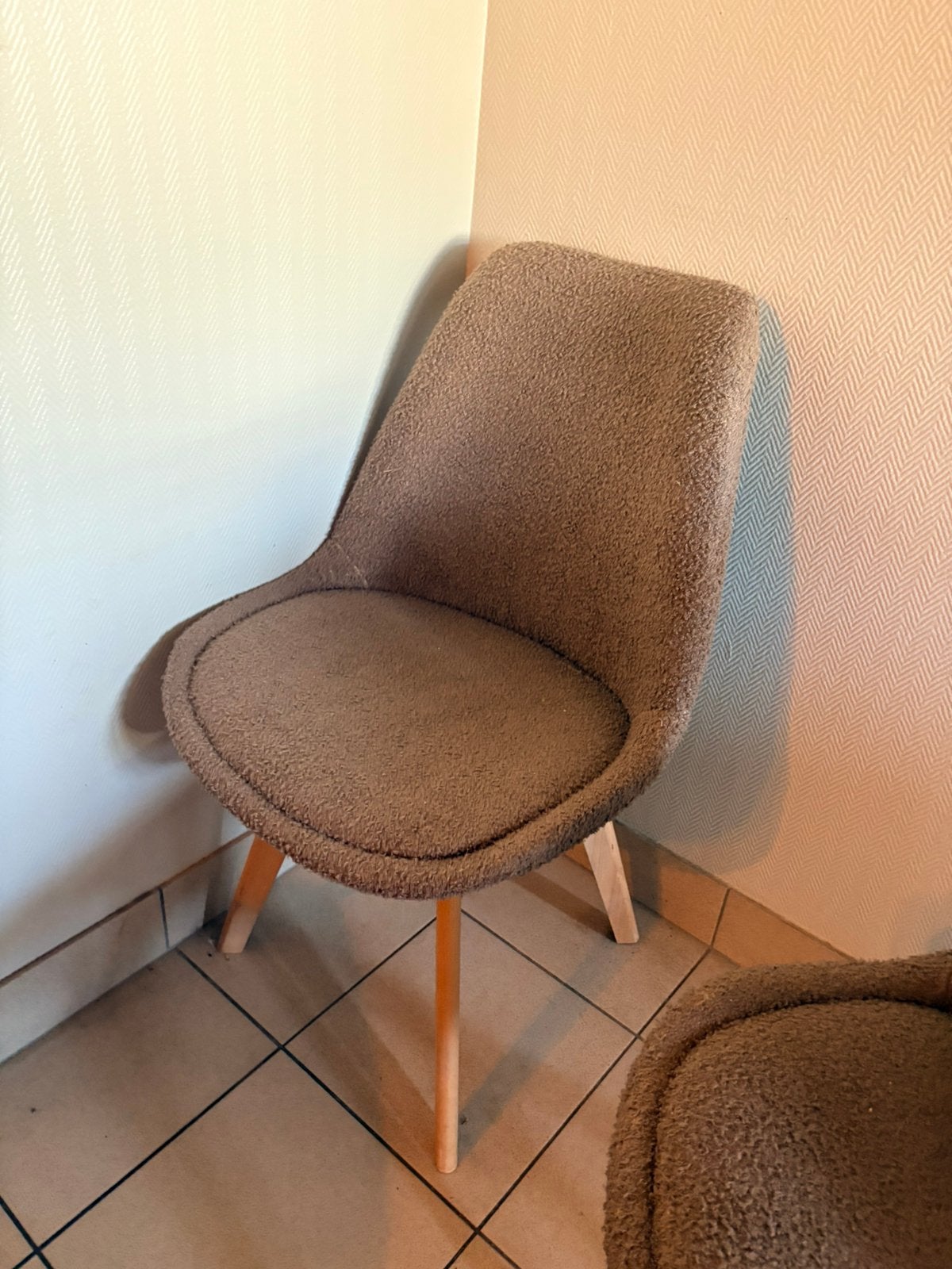 Teddy stoelen 4, Huis en Inrichting, Stoelen, Ophalen, Zo goed als nieuw, Grijs, Vier