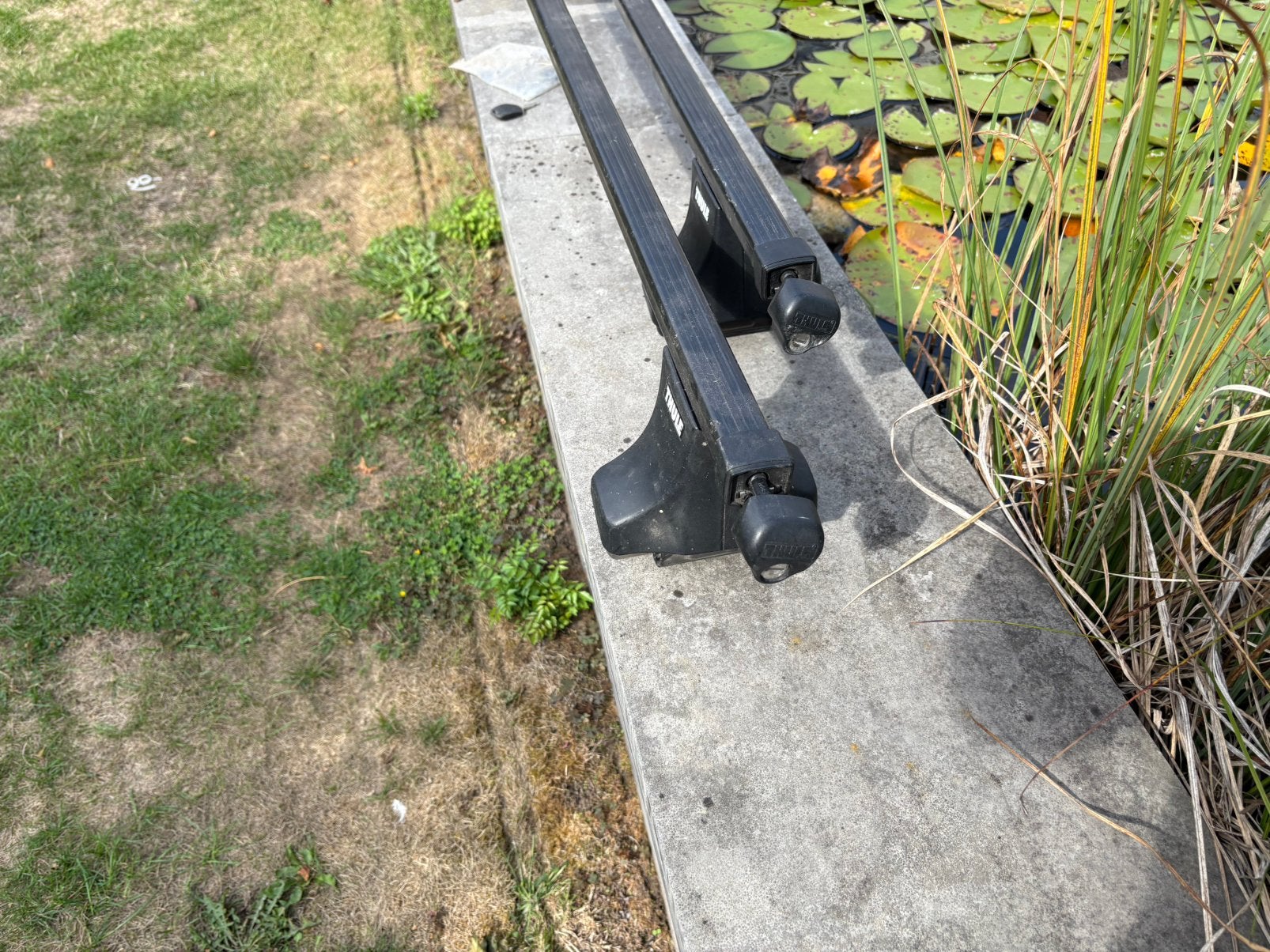 Thule dakdragers met slot 1500mm, Auto diversen, Dakdragers, Ophalen, Zo goed als nieuw