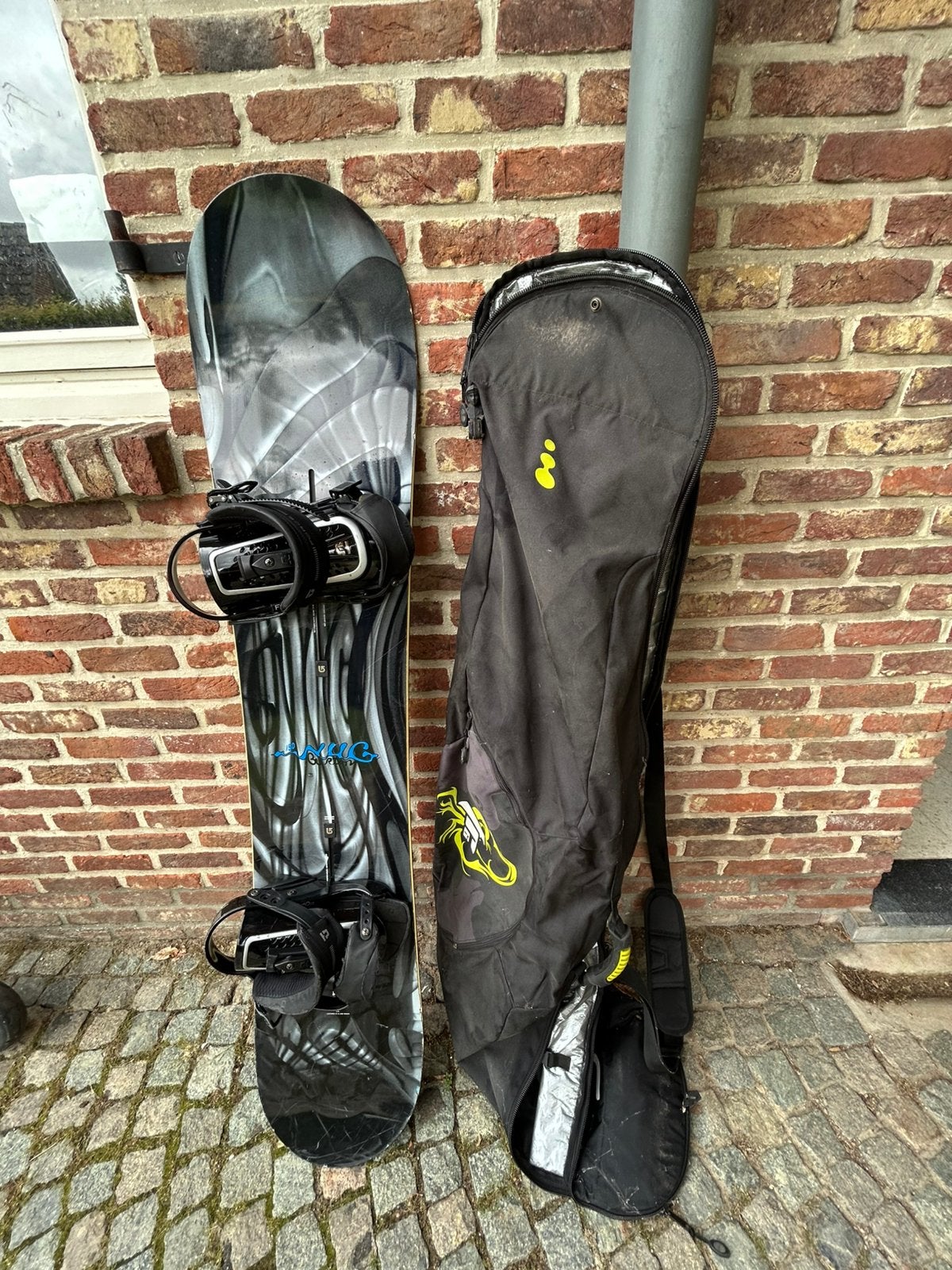 Snowboard Burton Nug - 150cm - model 2011-2015, Ophalen, Zo goed als nieuw, Board