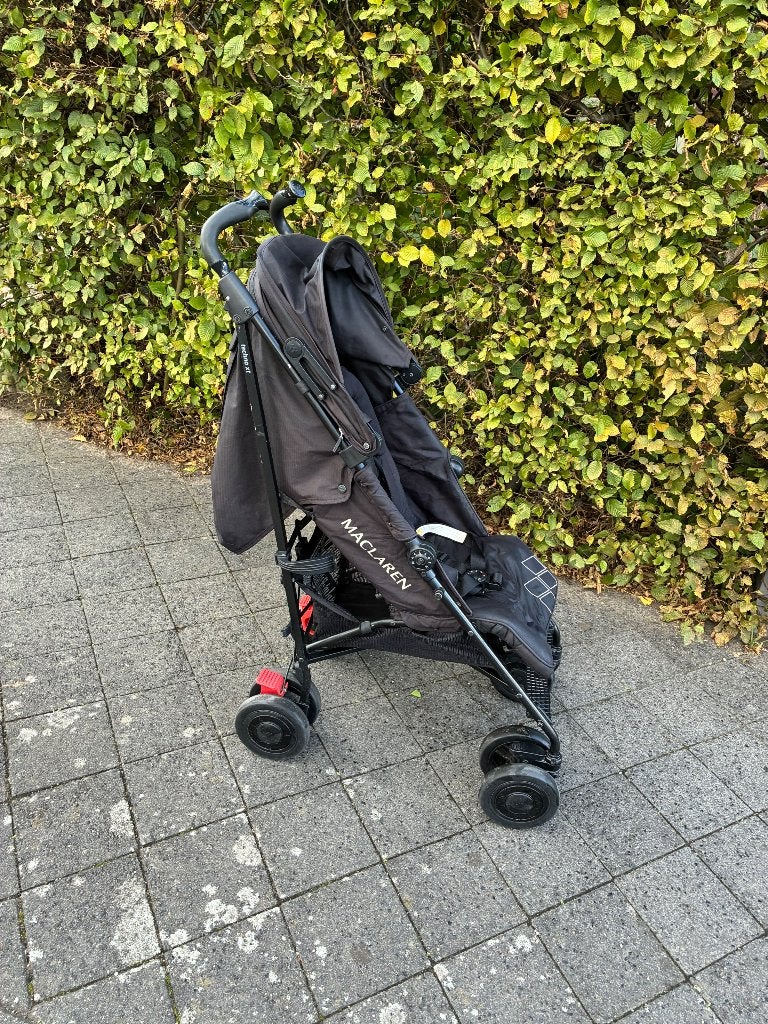 McClaren buggy Techno XT opvouwbaar als paraplu + regenscher, Kinderen en Baby's, Ophalen of Verzenden, Zo goed als nieuw, Maclaren