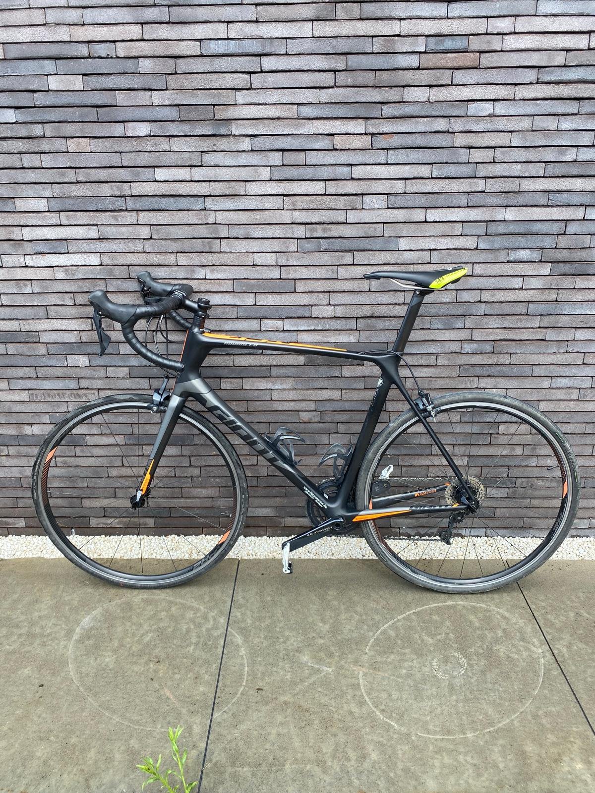 Koersfiets, Fietsen en Brommers, Ophalen, Zo goed als nieuw, Meer dan 20 versnellingen, Giant