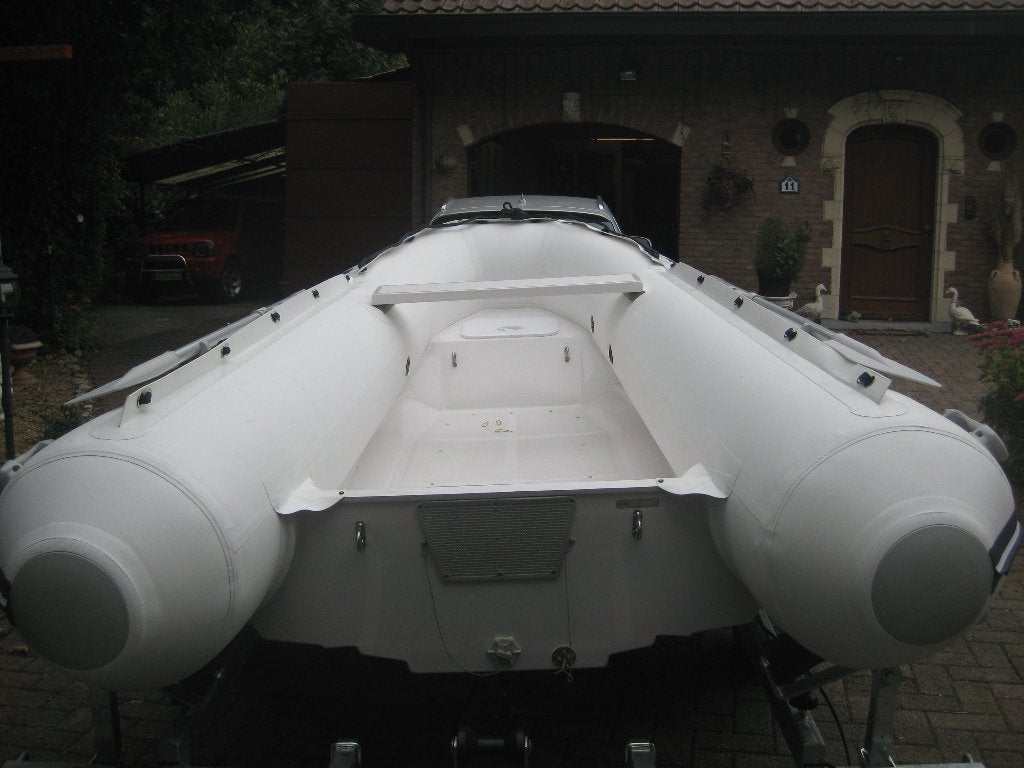 rib suzumar+ 9.9 suzuki + trailer Pega, Watersport en Boten, Motorboten en Motorjachten, Buitenboordmotor, 10 pk, Rib, Zo goed als nieuw