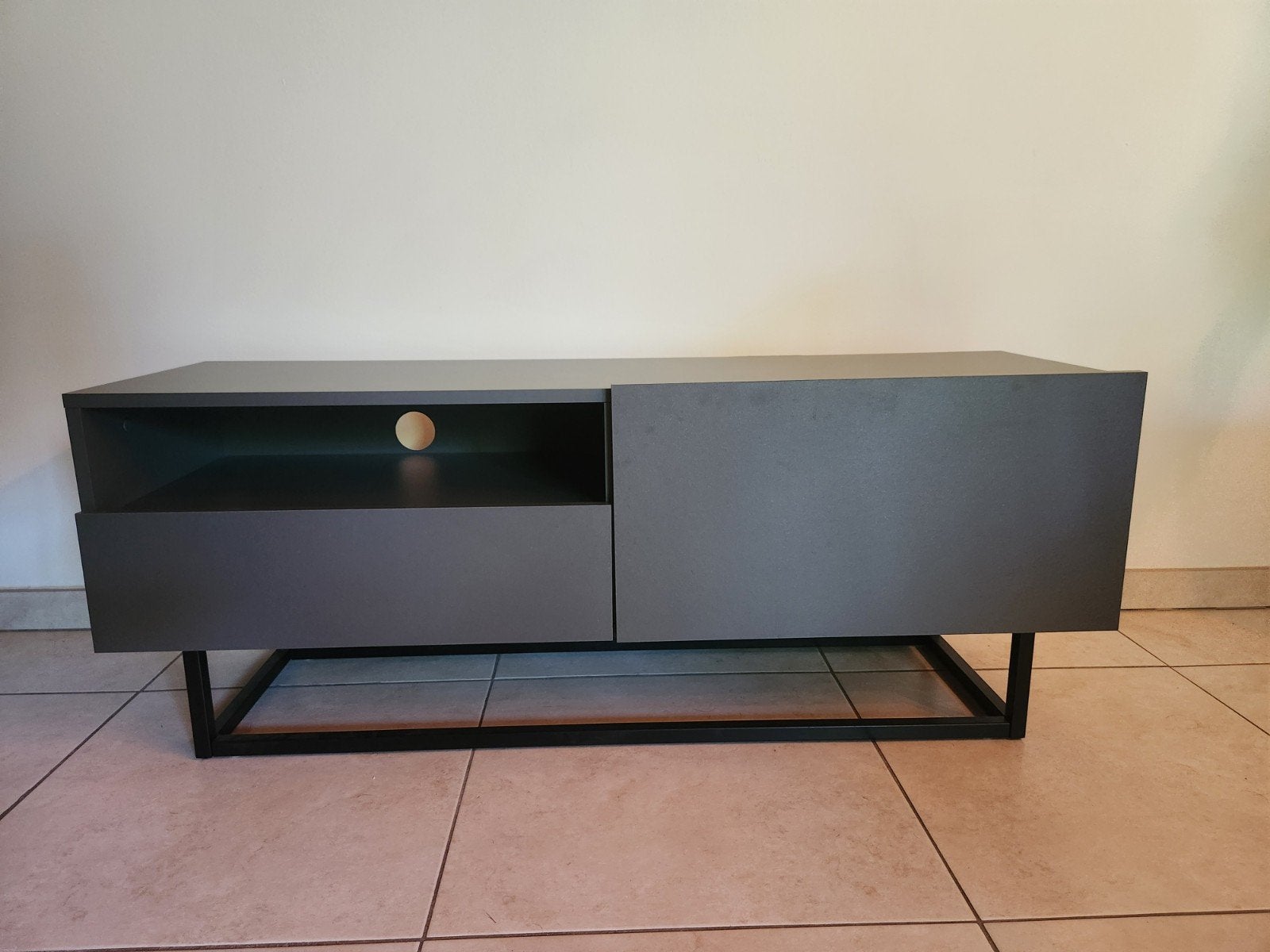 TV meubel grijs, Huis en Inrichting, Kasten |Televisiemeubels, Ophalen, 25 tot 50 cm, 100 tot 150 cm, Minder dan 100 cm