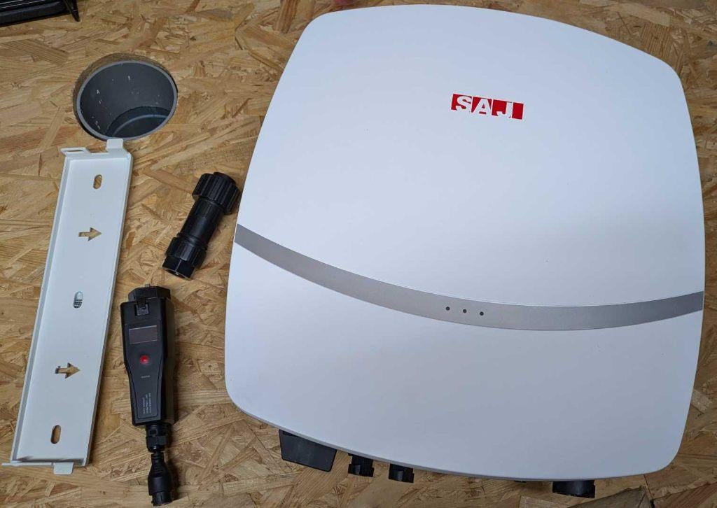 SAJ omvormer R5-5K-S2, Enlèvement, Utilisé, Autres types, 200 watts-crêtes ou plus