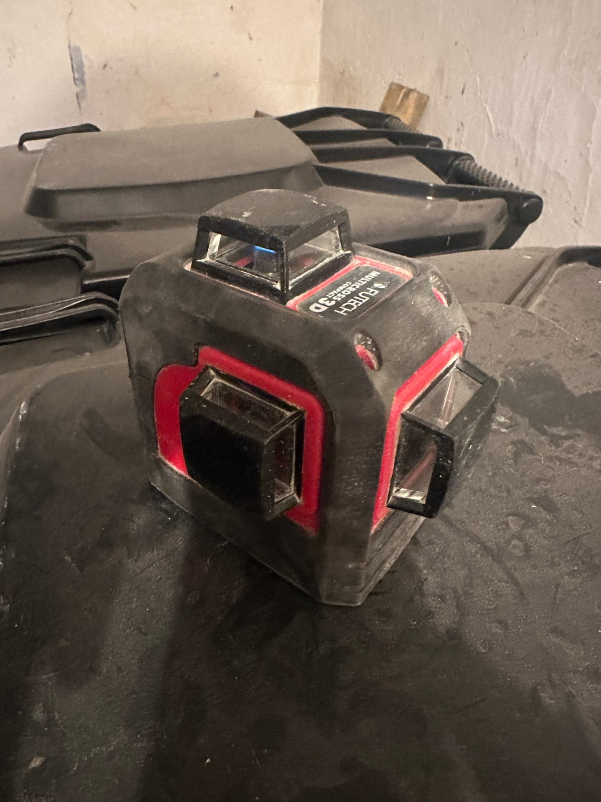 Kruislijnlaser 3D Futech, Doe-het-zelf en Bouw, Ophalen, Zo goed als nieuw