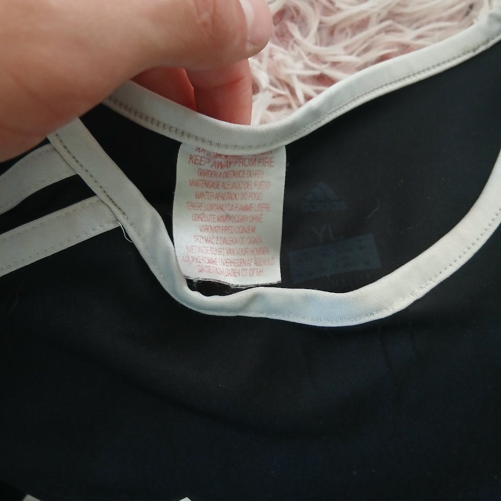 Adidas tenue, Sport en Fitness, Voetbal, Ophalen, Zo goed als nieuw